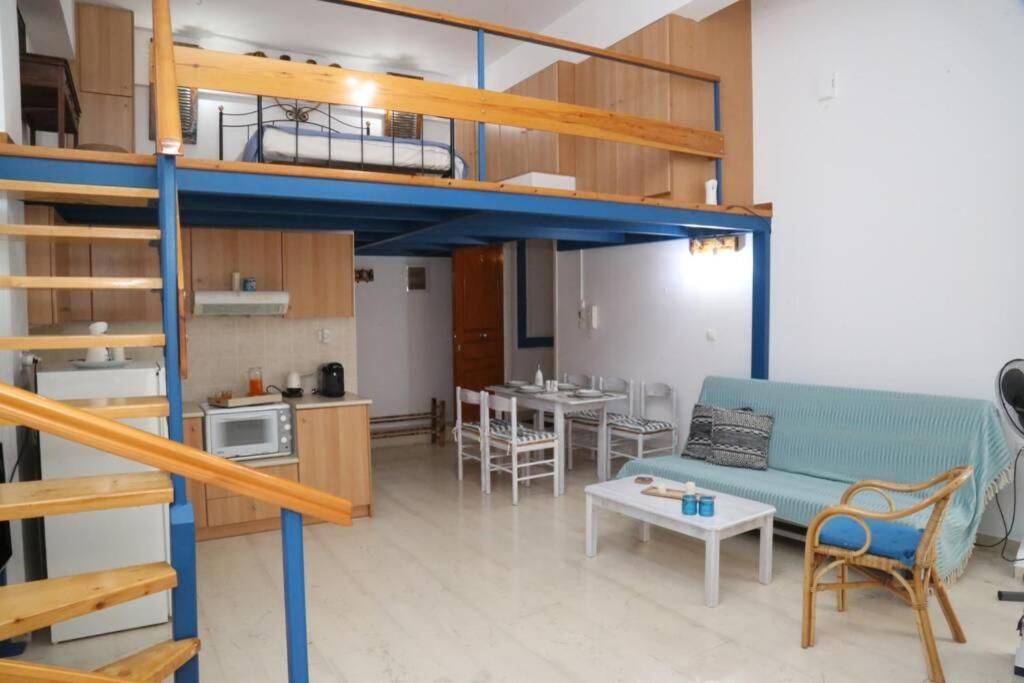 Lignum Apartment Ermoupoli Exterior photo